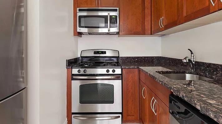 W 77th St #12M - Photo 6 of 20