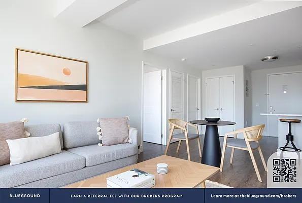 E 91st St #707 - Photo 4 of 20