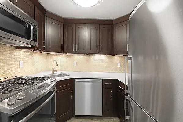 E 91st St #0503 - Photo 6 of 18