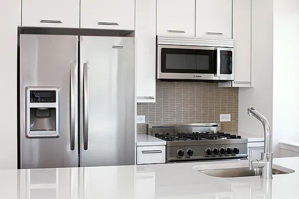 W 93rd St #06E - Photo 2 of 15