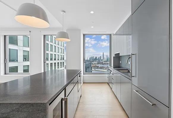 S 4th St #33C - Photo 3 of 18