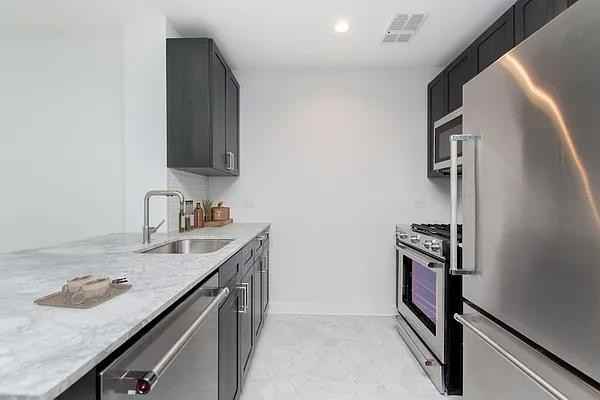 W End Ave #2811 - Photo 3 of 20