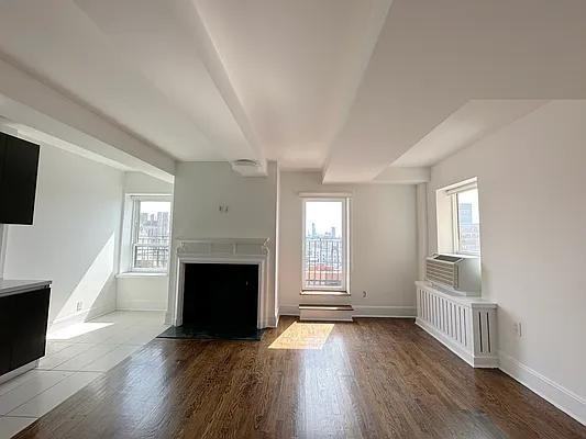 W 113th St #2001 - Photo 2 of 7