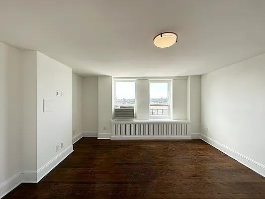 W 113th St #2001 - Photo 5 of 7