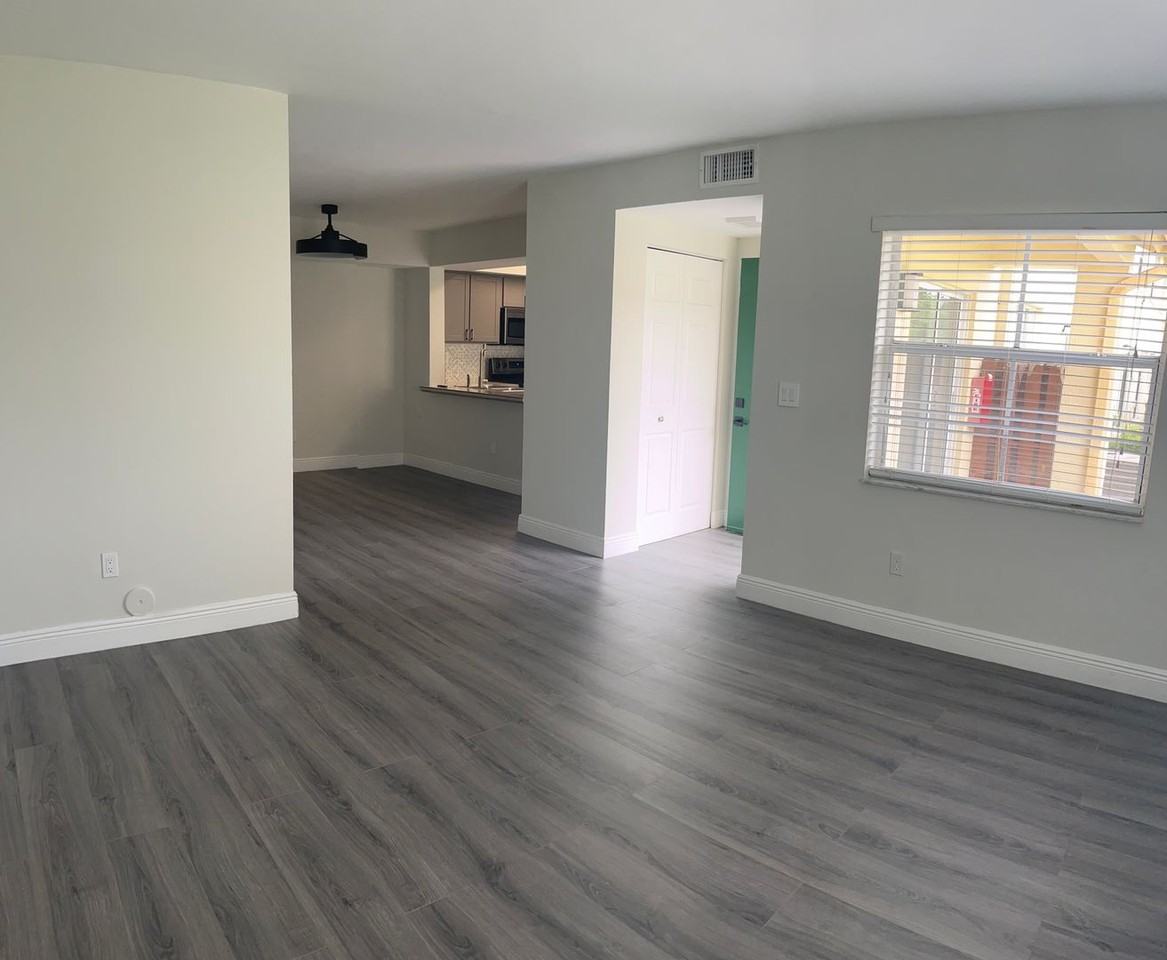 6890 Southgate Blvd - Photo 2 of 50