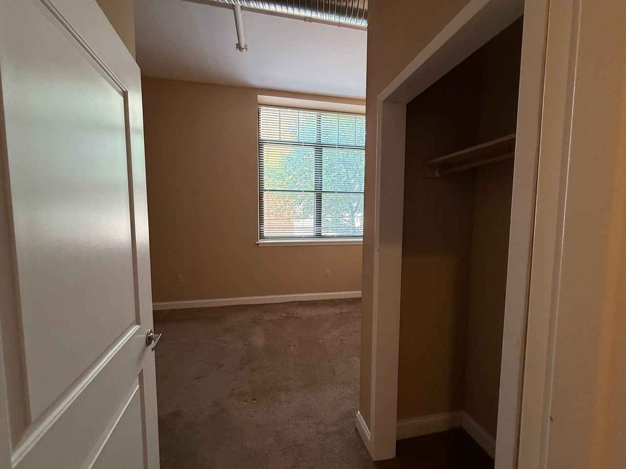 11 Fremont Street - Photo 4 of 29