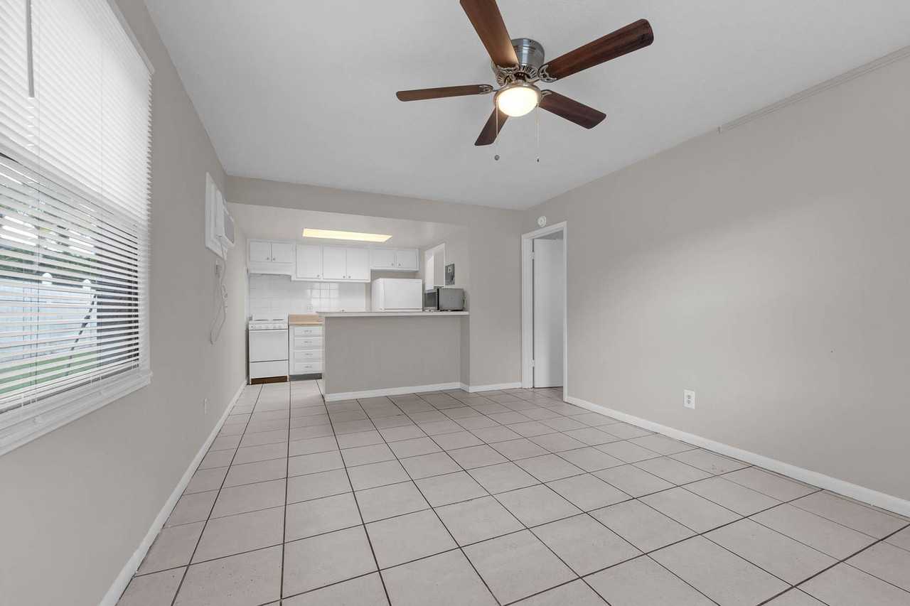 5109 Curry Ford Rd #1 - Photo 6 of 20