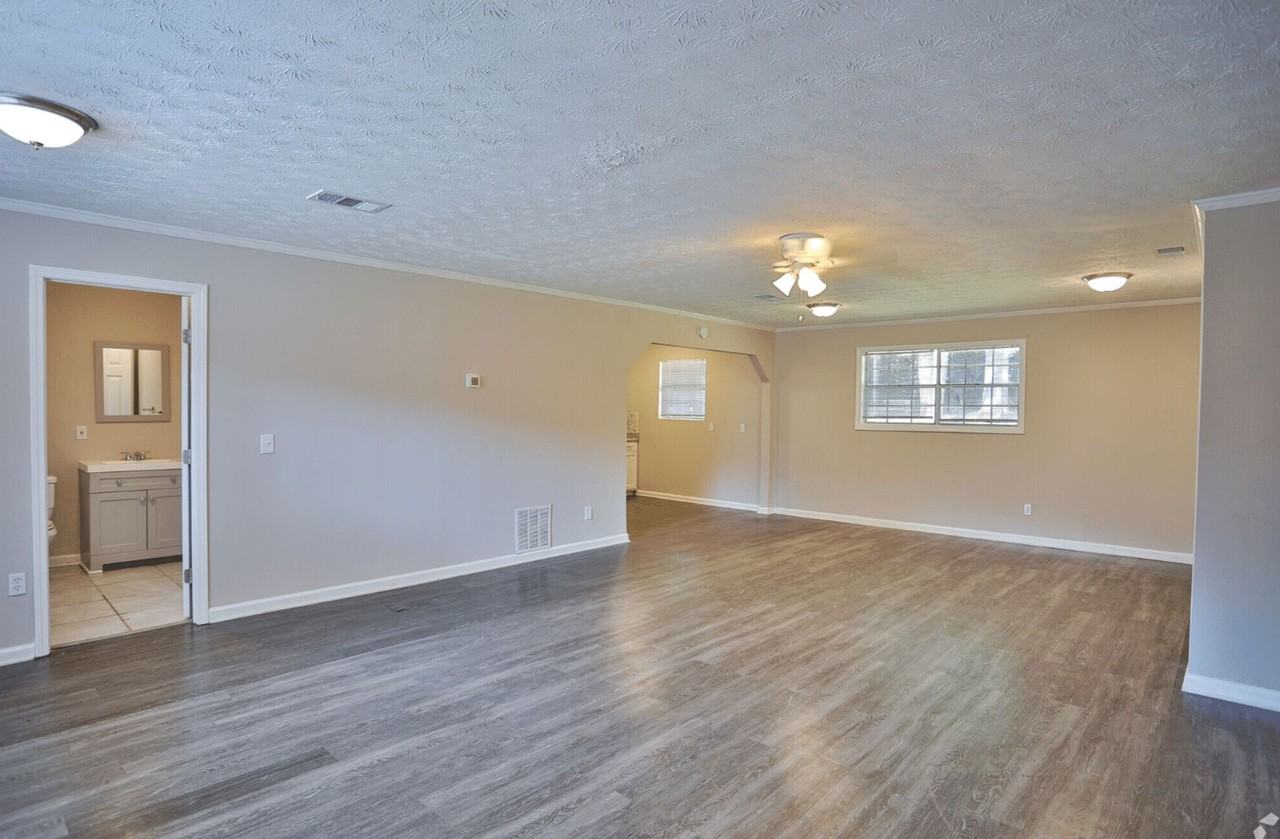 Townhomes at Pleasant Hill - Photo 3 of 34