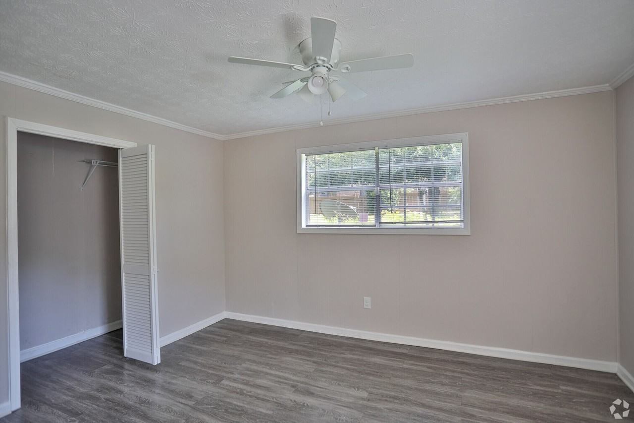 Townhomes at Pleasant Hill - Photo 2 of 34