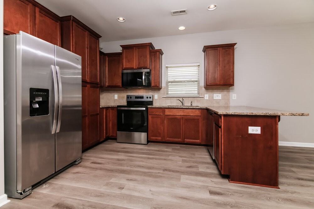 3605 Morman Springs Ln - Photo 7 of 17