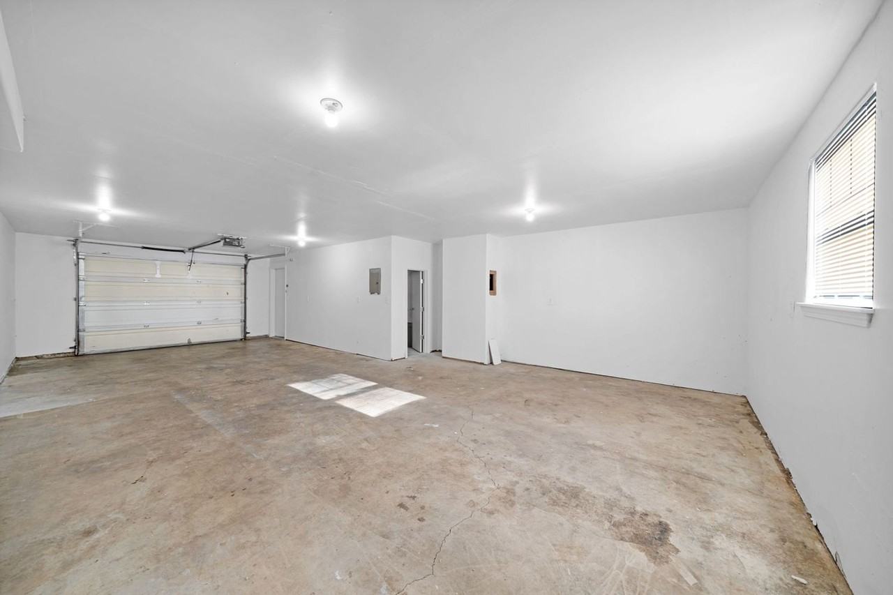 The Willows - Photo 2 of 27