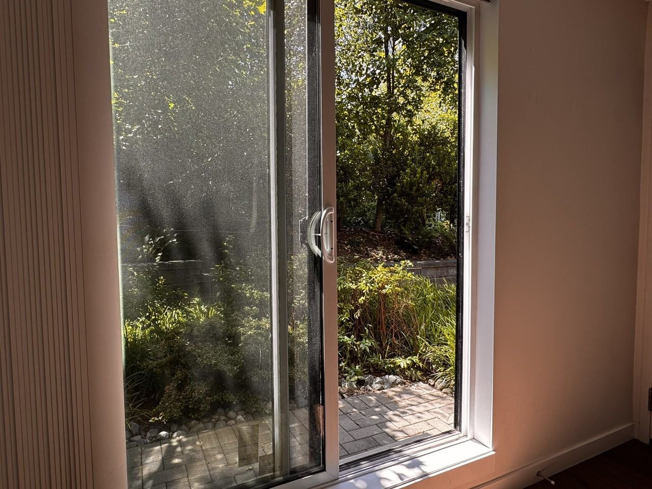 370 Harbour Rdunit 205 #205 - Photo 3 of 9