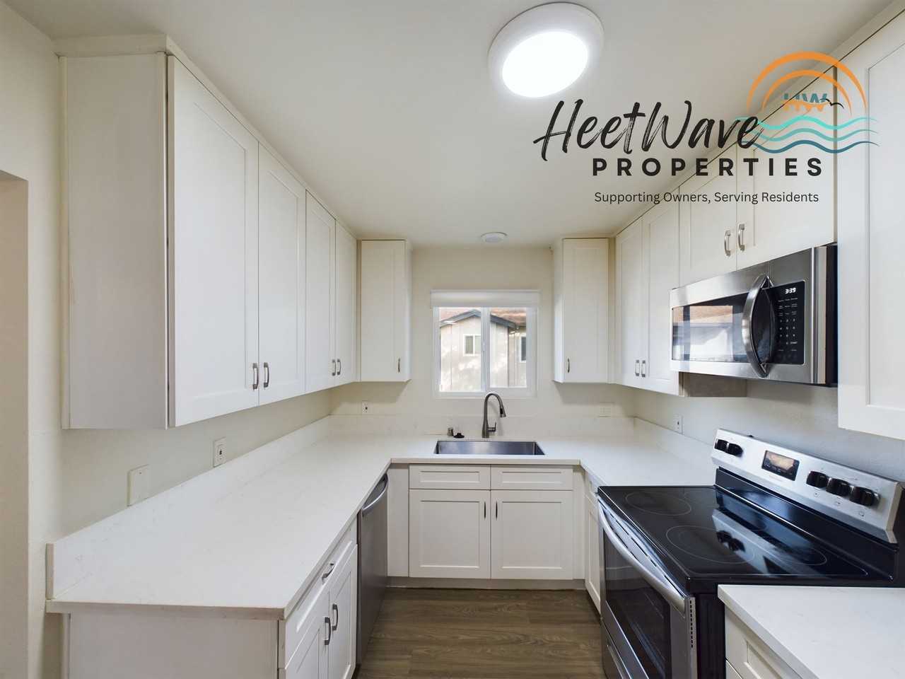 685 S Lincoln Ave #W - Photo 2 of 13