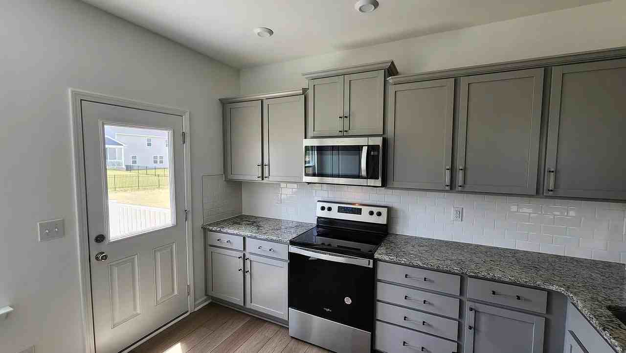 11148 Godwit Ln - Photo 4 of 31