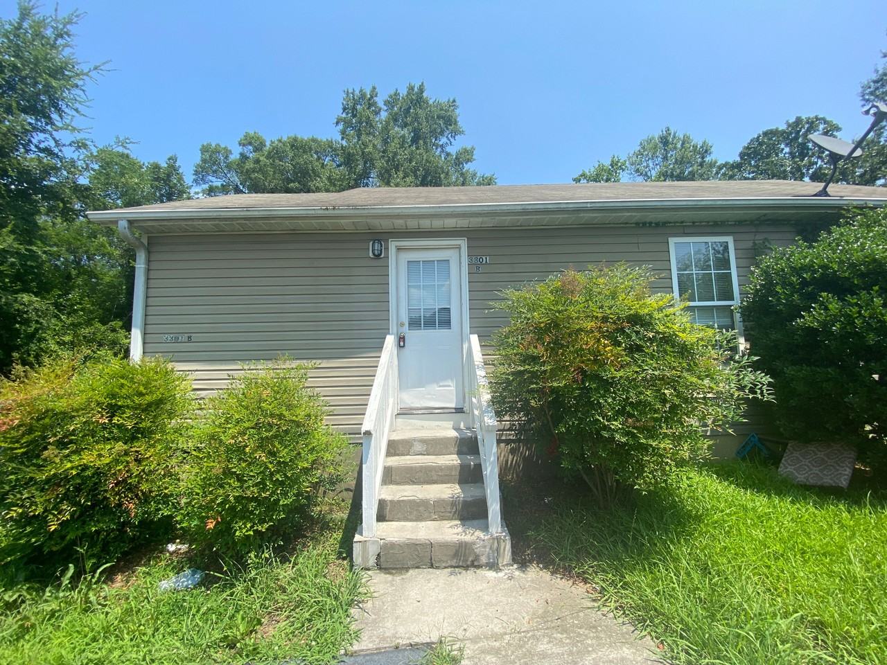 3301 Beck St - Photo 2 of 36