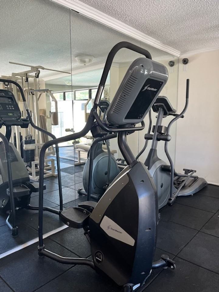 Gresham Townhomes - Photo 4 of 6