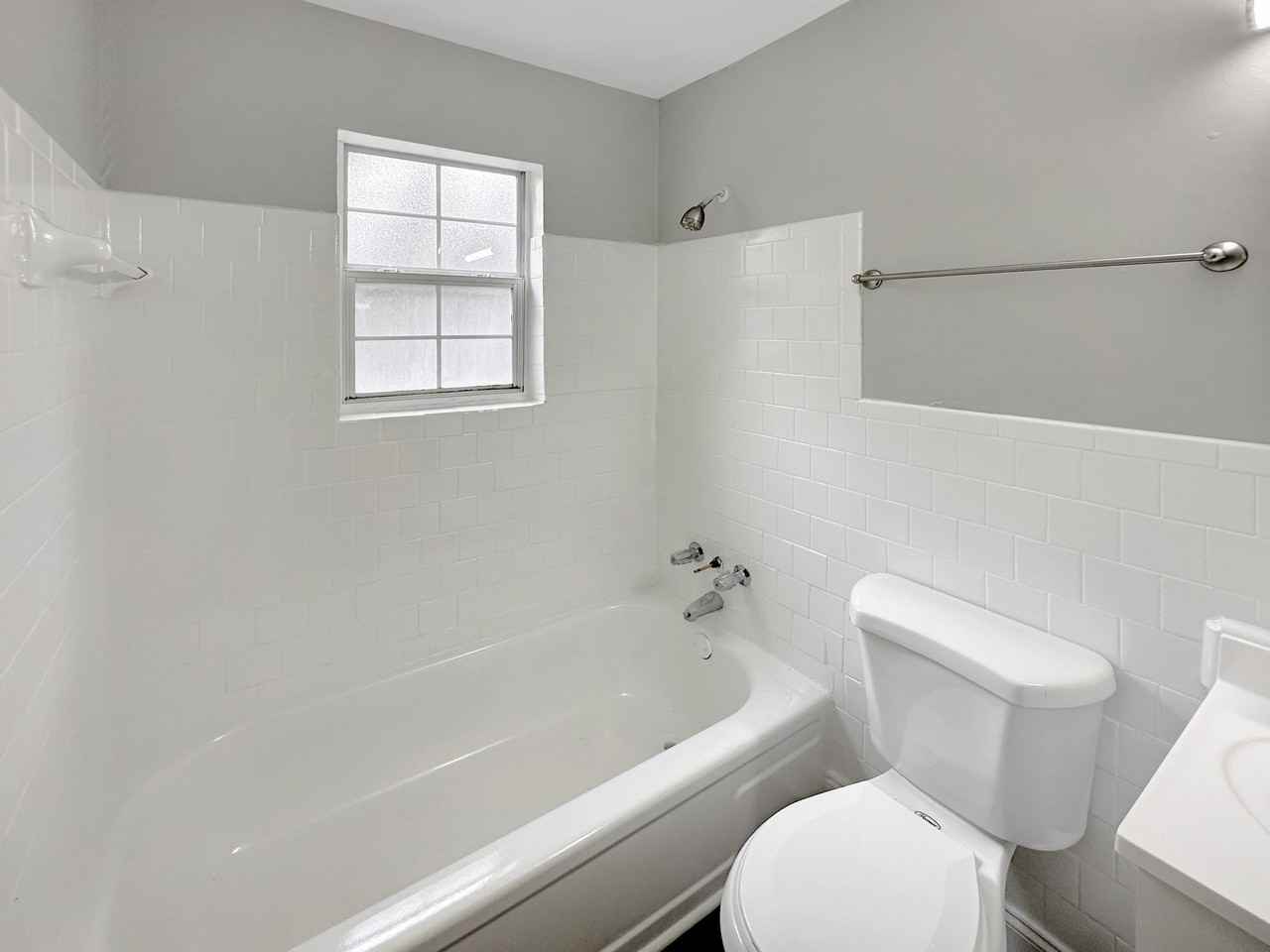 Valley Creek Apartments - Photo 2 of 40