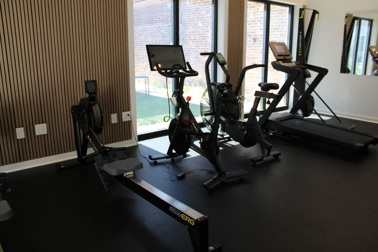 363 King Street - Photo 4 of 26