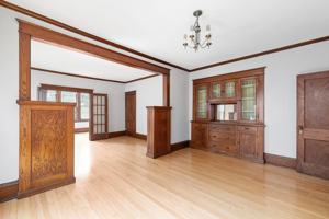 featured image of 1849 Portland Ave