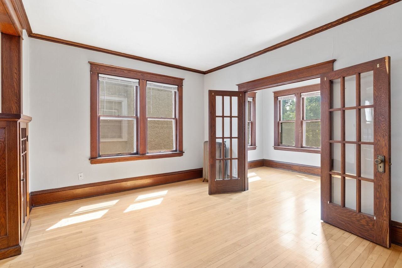 6-1849 - Photo 2 of 5