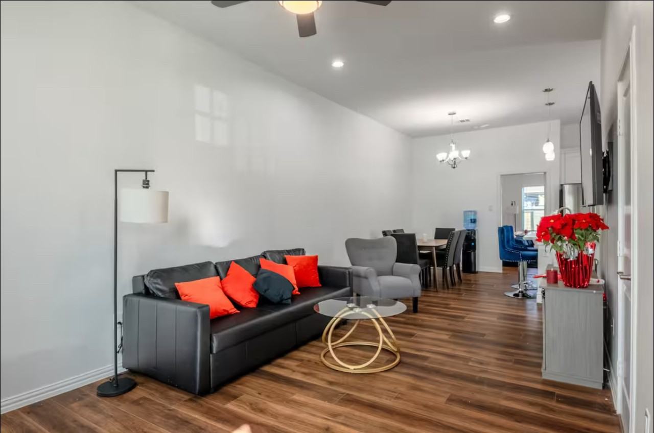 8227 Colonial Lane #B - Photo 3 of 20