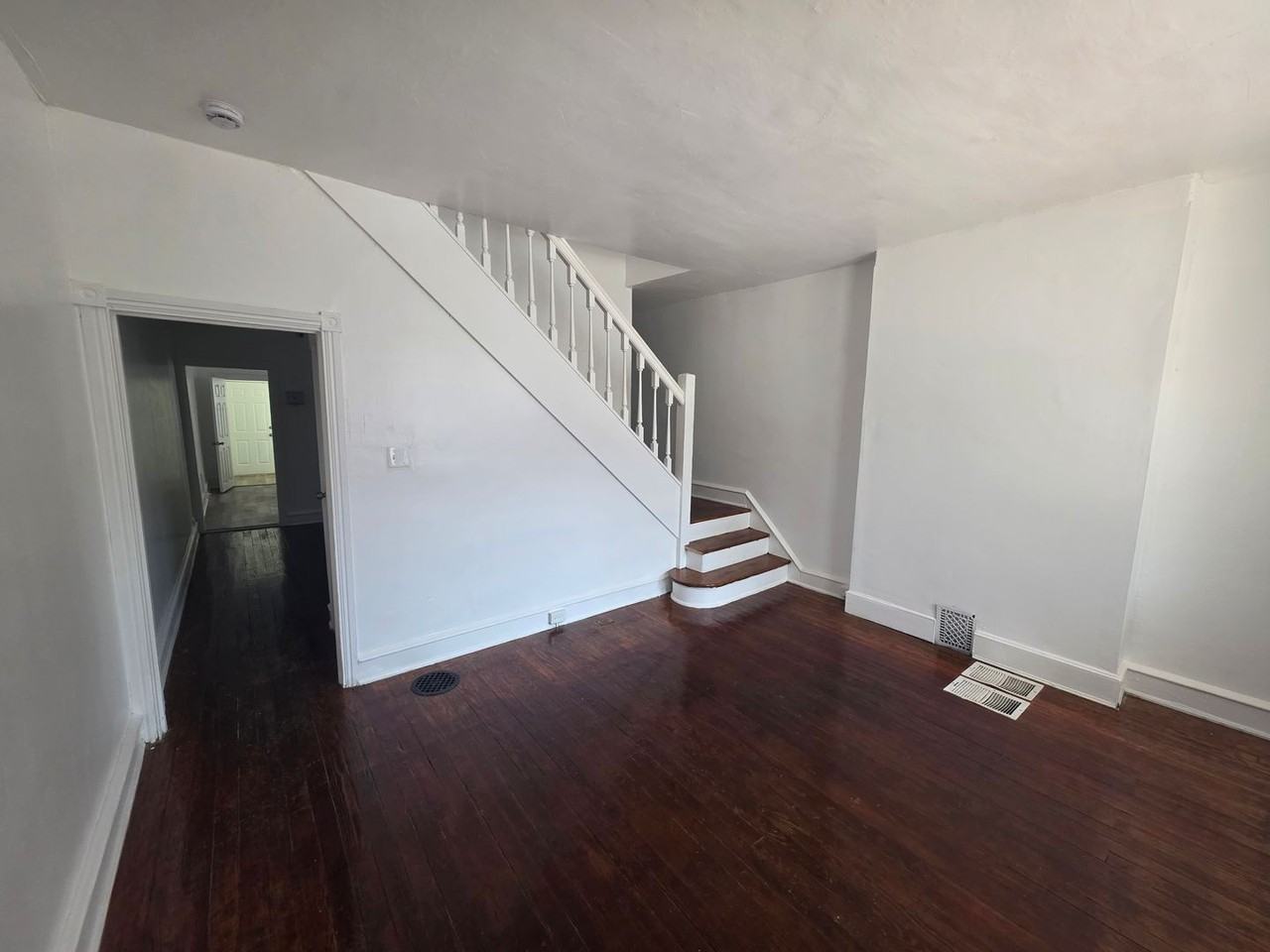 2205 Jessup St - Photo 2 of 17