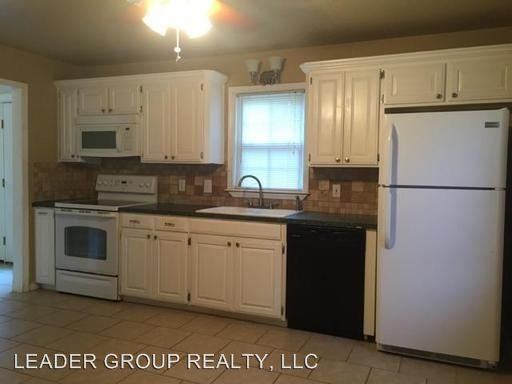 1002 E Kiowa Ave - Photo 3 of 12