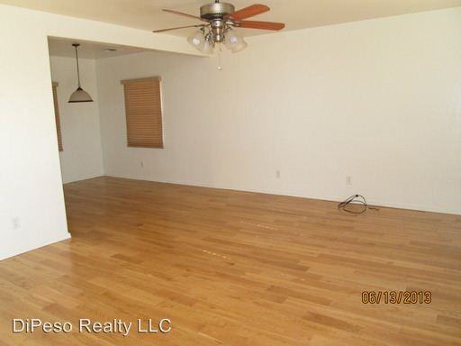 209 S Bowie Ave - Photo 2 of 7