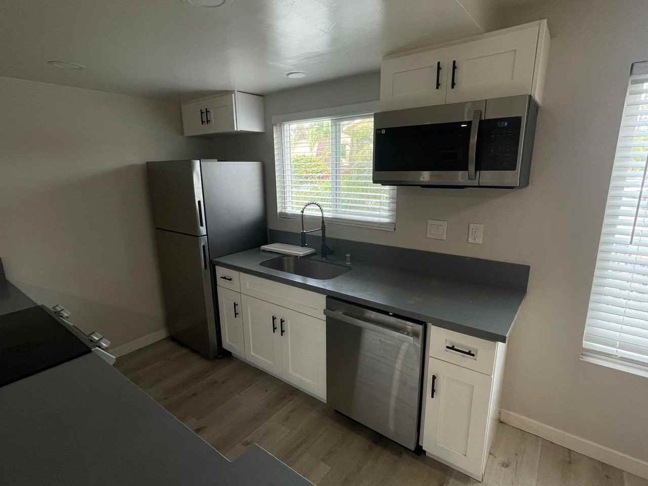 4490 Collwood Blvd - Photo 3 of 23
