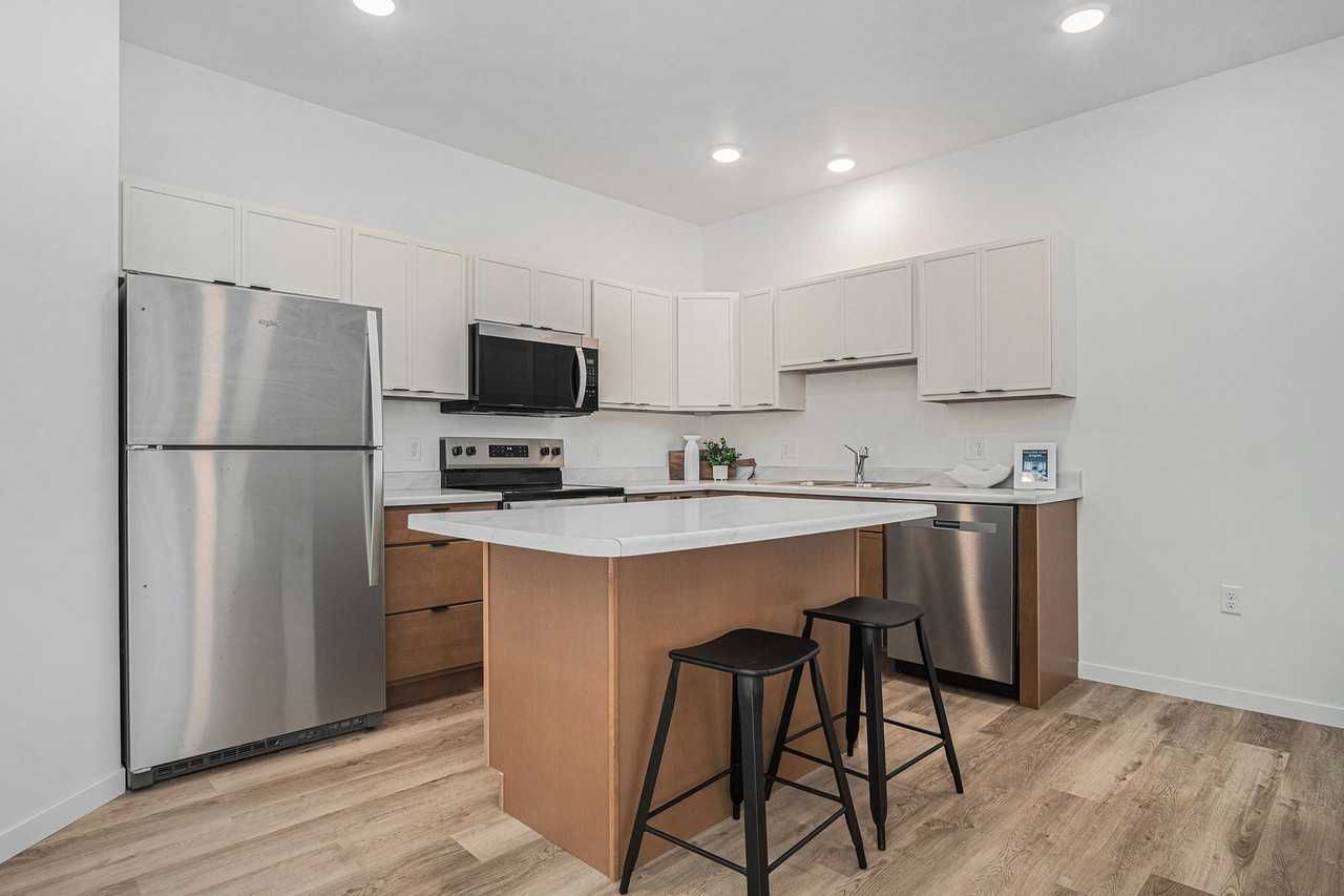 The 41Ellis - Photo 5 of 50