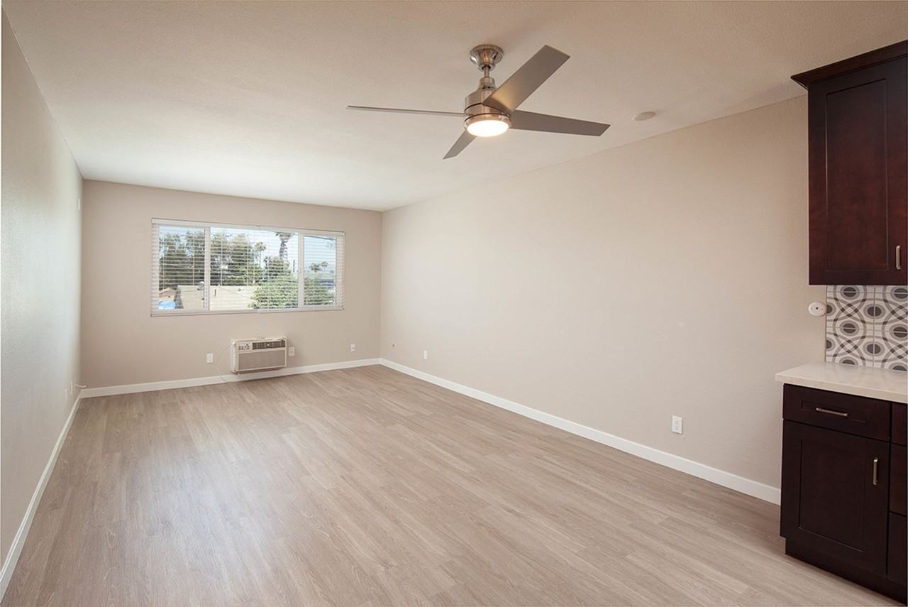 Amazing renovated centrally located property!!! - Photo 4 of 43