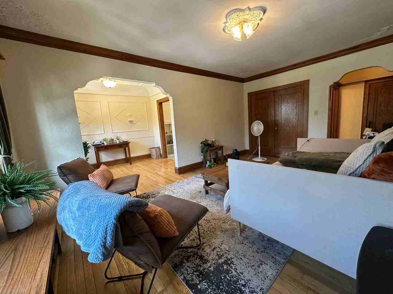 1628 Franklin - Photo 2 of 40