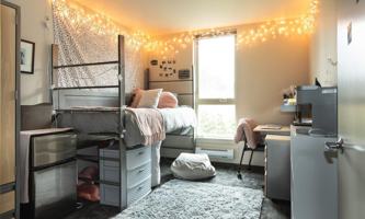 featured image of 16101 Greenwood Ave N