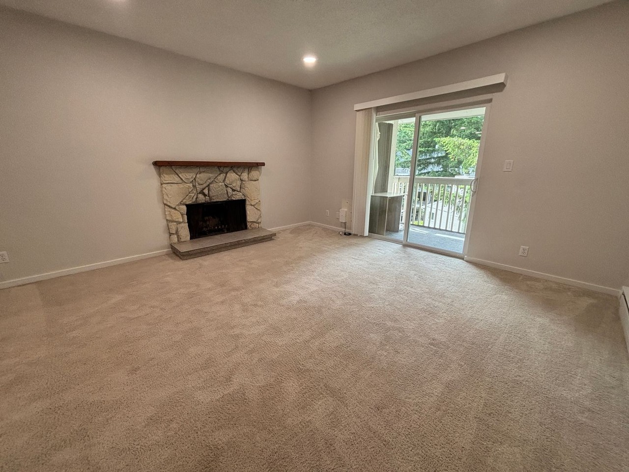 14517 Northeast 40th Street - Photo 3 of 9