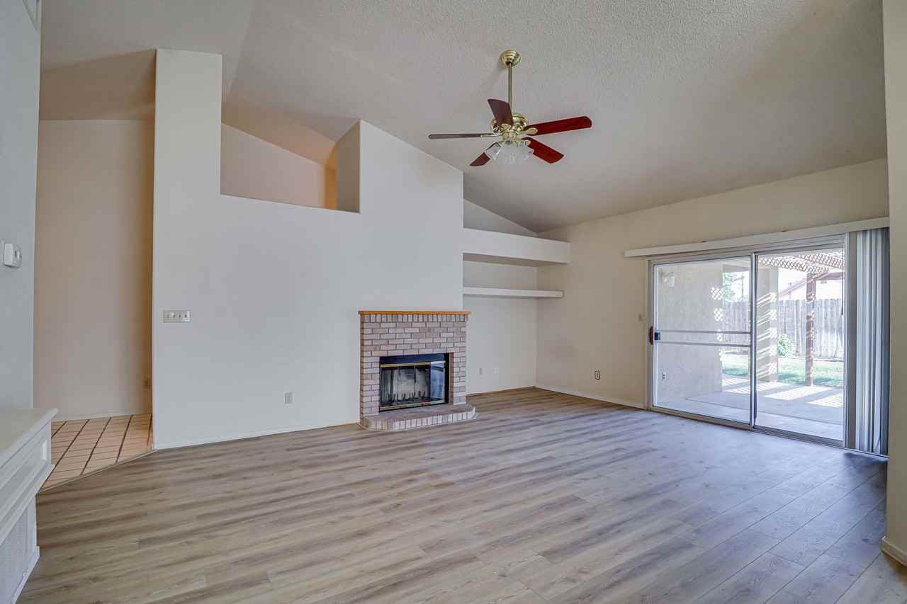 4005 Asino Ave - Photo 5 of 19