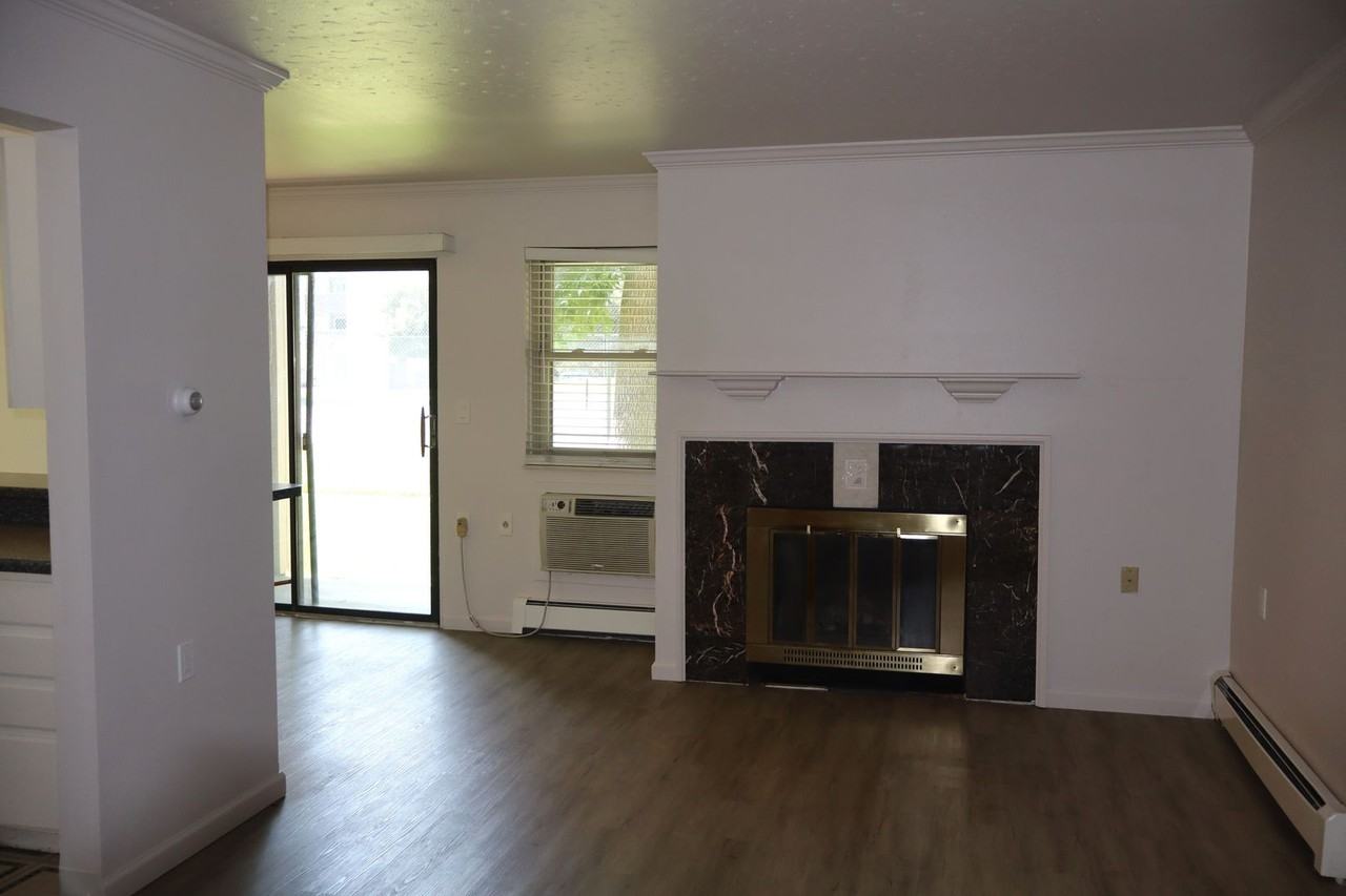 3400 Stanford Rd - Photo 3 of 12