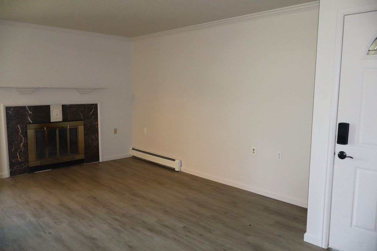 3400 Stanford Rd - Photo 4 of 12