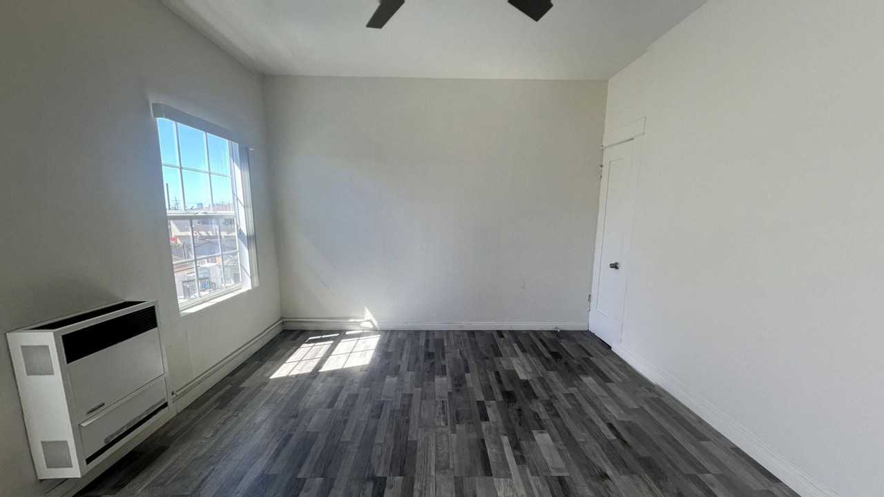 405 Soto. - Photo 5 of 10