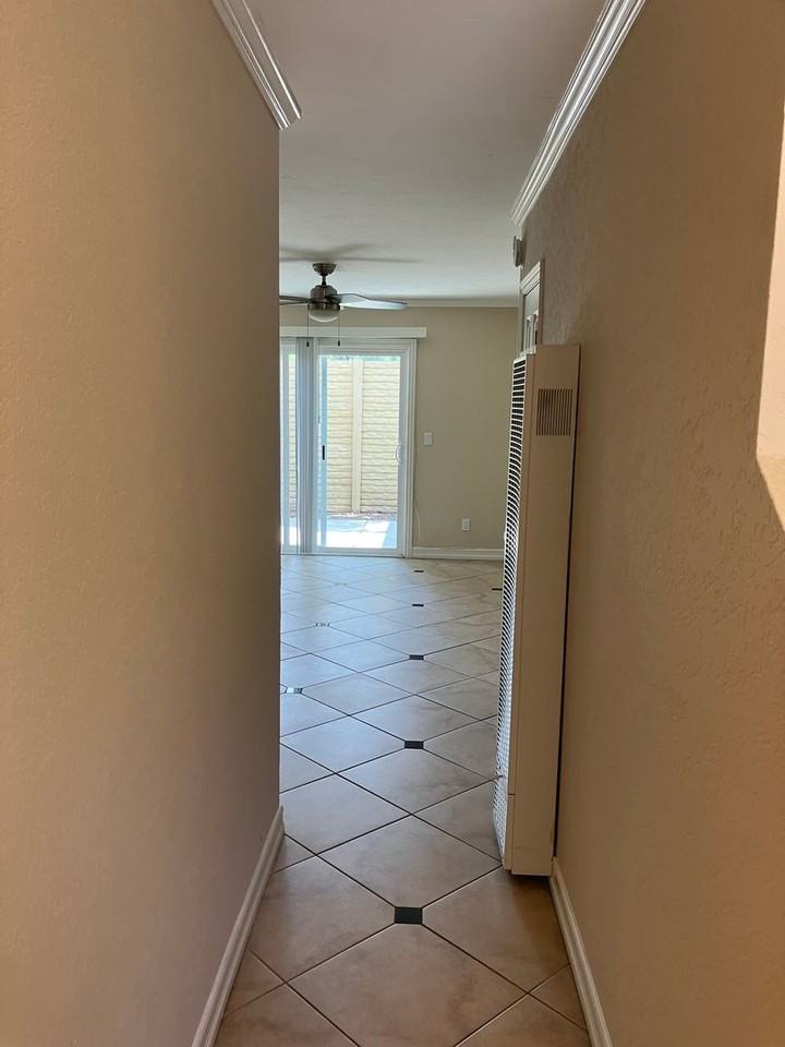 Great location, & 2 weeks free !!! - Photo 5 of 26