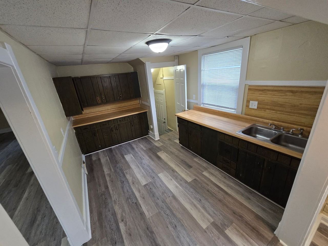315 Stanley Ct - Photo 5 of 11