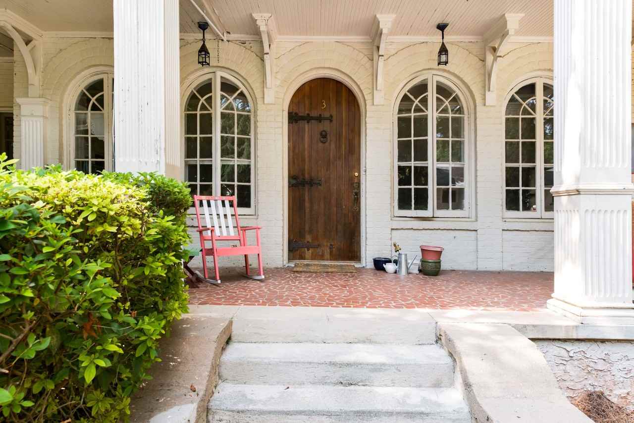 Ponce Properties - Photo 2 of 8