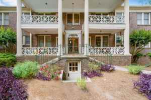 featured image of 430 E Ponce De Leon Ave