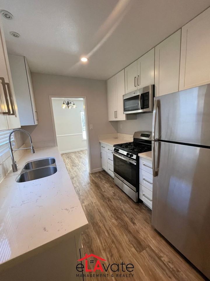 2592 Armacost Ave. - Photo 5 of 14