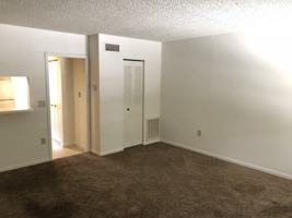featured image of 819 E Lemon St