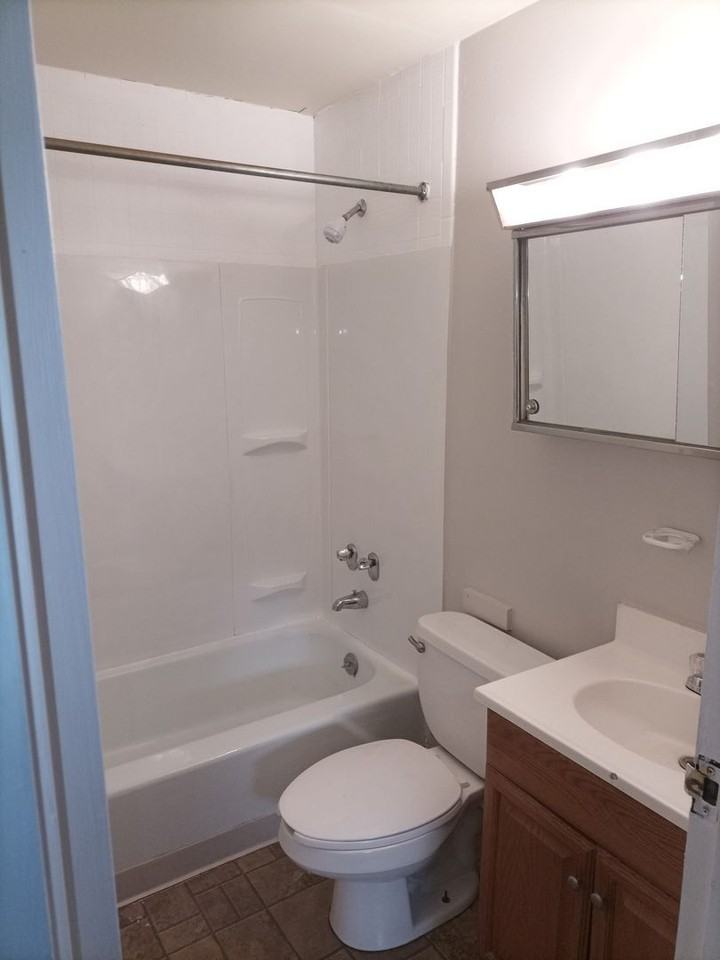 100 PROSPECT AVE - Photo 2 of 9
