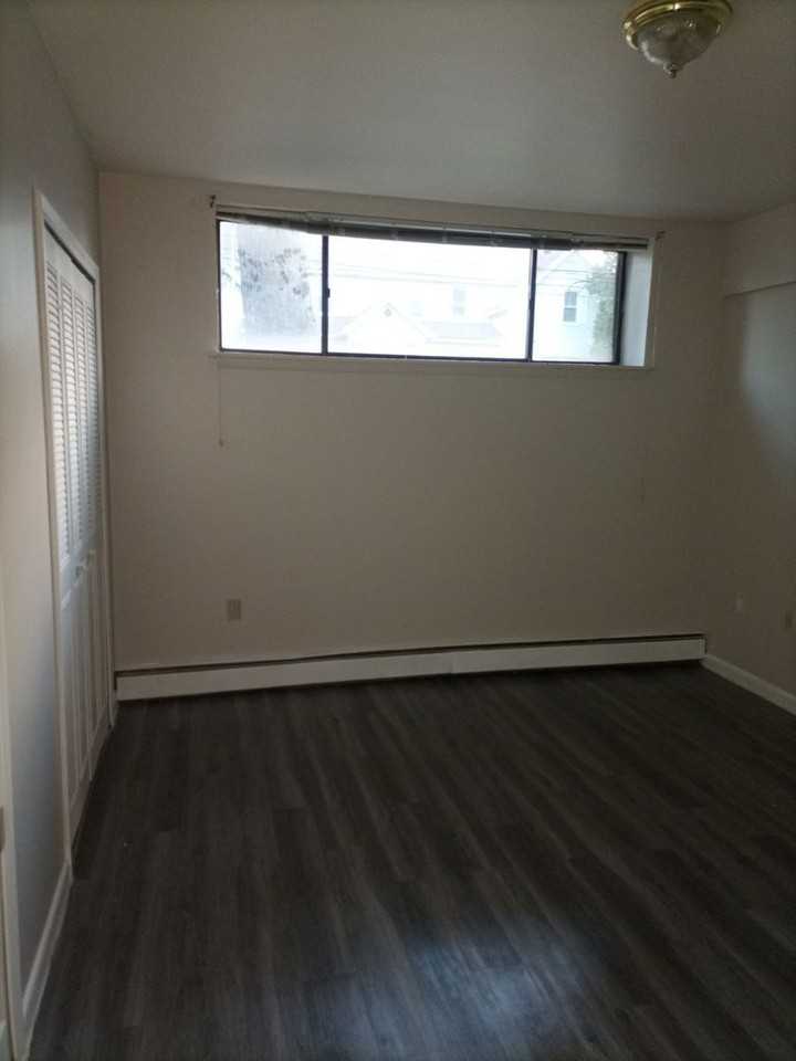 100 PROSPECT AVE - Photo 3 of 9