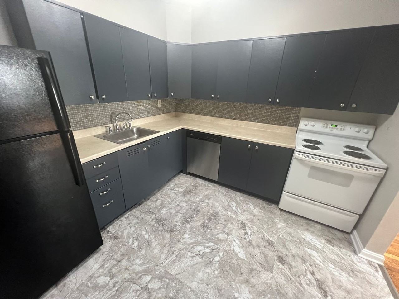 12021 Edgewater Drive - Photo 6 of 21