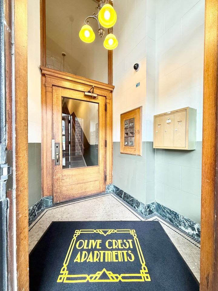 Olive Crest Apartments - Photo 4 of 14