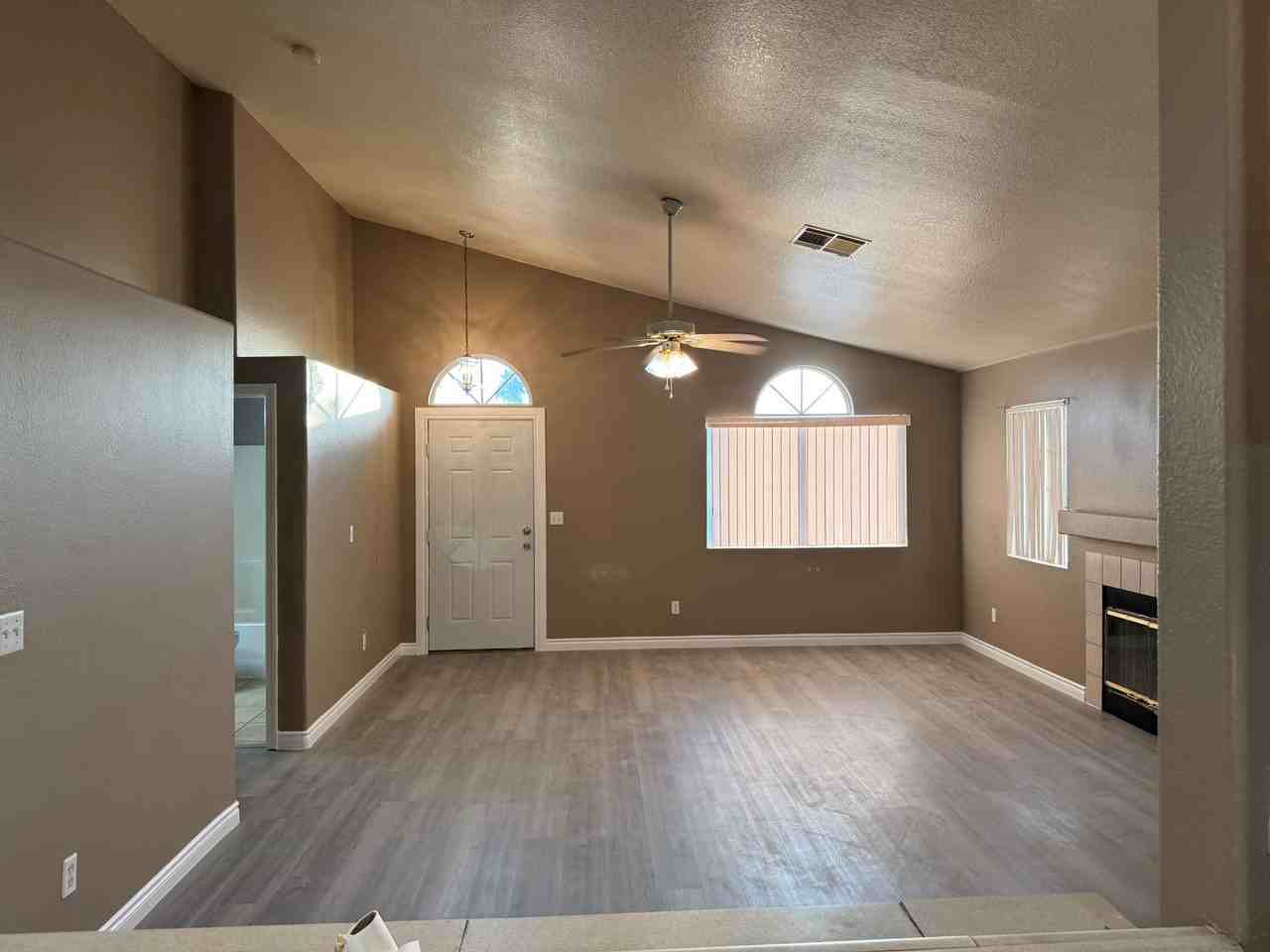 3736 Rose Canyon Dr - Photo 3 of 30