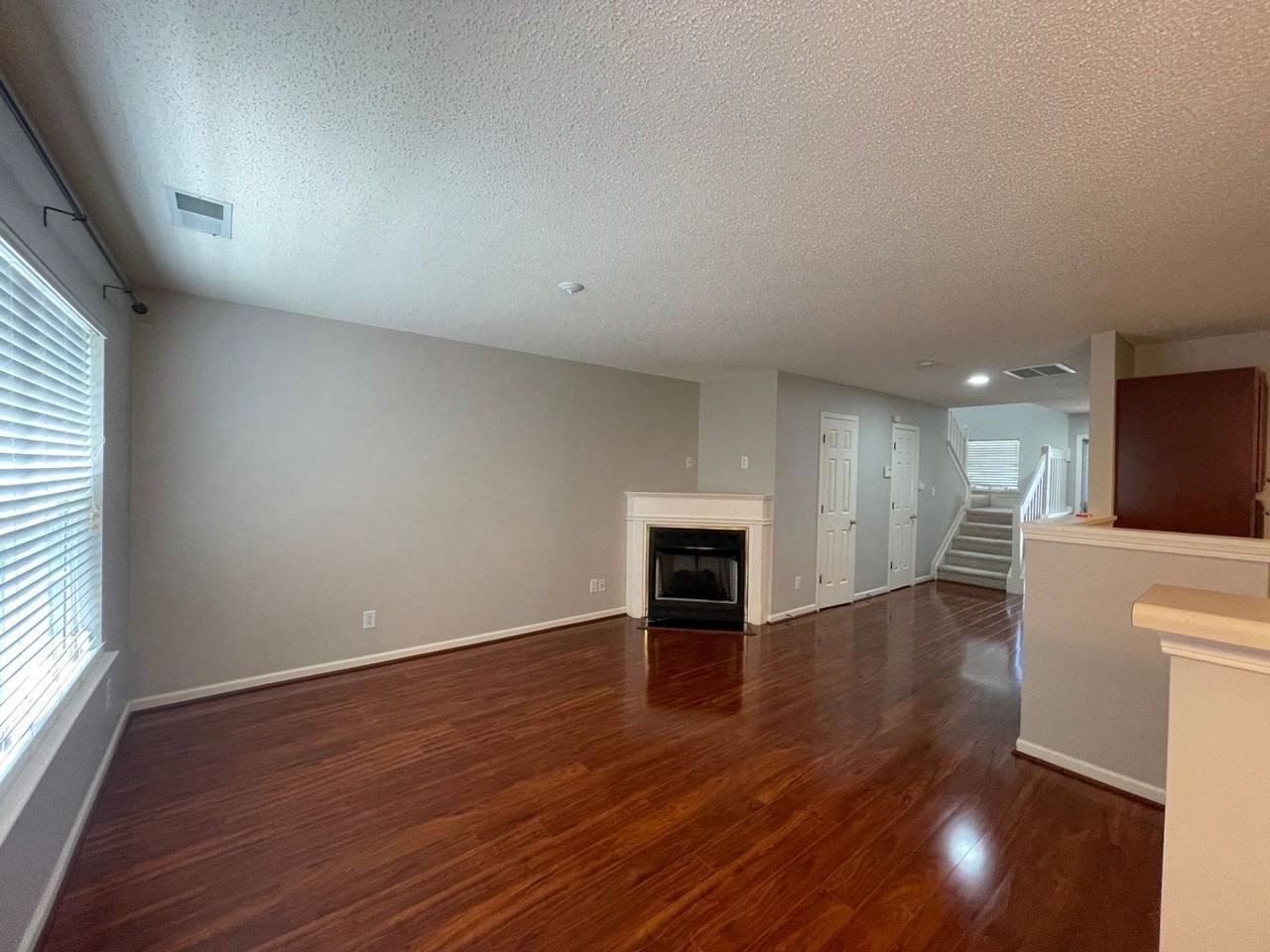 5623 Fellowship Dr - Photo 2 of 15